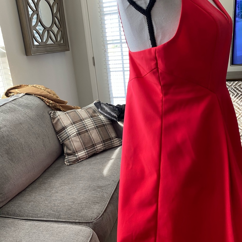 Dress - Picture 7 of 10